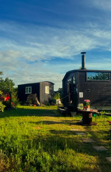 RiambaDamba mobile sauna and cold plunge